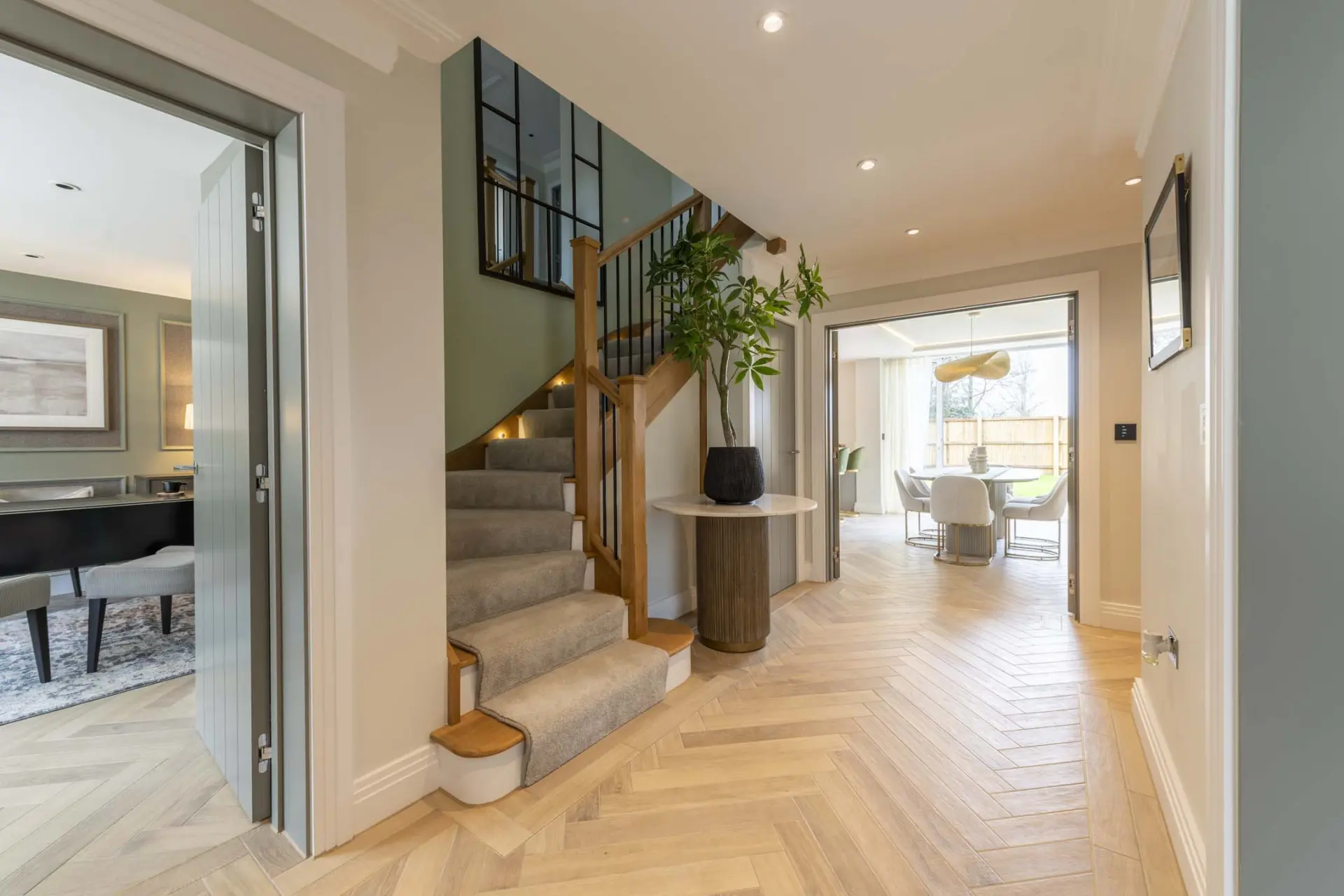 https://static.brookworth.com/assets/231-beacon-road-crowborough/plot-12/2377_d32_1158-hdr_sr.jpg